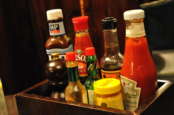 Condiment tray