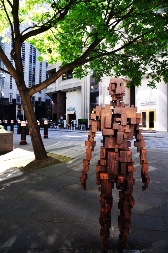 Wood block dude in chancery lane