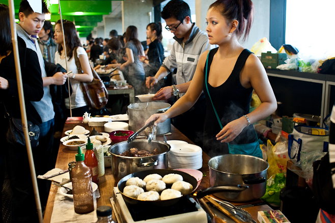 Time for me to eat, gua bao.